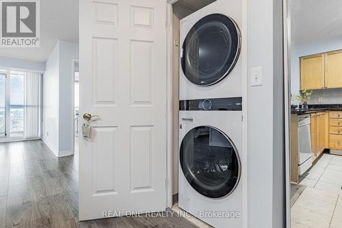 #3307 -23 Hollywood Ave, Toronto, ON - Indoor Photo Showing Laundry Room