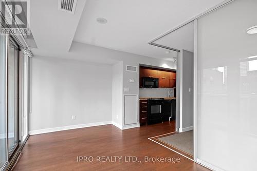 #512 -126 Simcoe St, Toronto, ON - Indoor Photo Showing Other Room