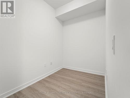 #402 -250 Lawrence Ave W, Toronto, ON - Indoor Photo Showing Other Room