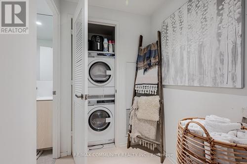 805 - 12 Bonnycastle Street, Toronto, ON - Indoor Photo Showing Laundry Room