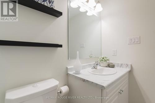 #205 -1148 Dragonfly Ave, Pickering, ON - Indoor Photo Showing Bathroom