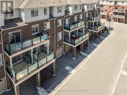 #205 -1148 Dragonfly Ave, Pickering, ON - Outdoor