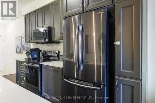 #205 -1148 Dragonfly Ave, Pickering, ON - Indoor Photo Showing Kitchen