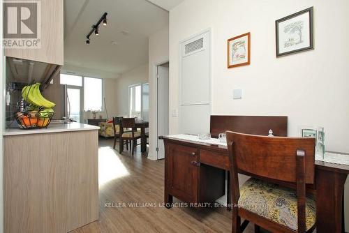 #903 -286 Main St, Toronto, ON - Indoor Photo Showing Other Room
