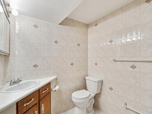 Salle de bains - 4206 Rue Pinewood, Montréal (Pierrefonds-Roxboro), QC - Indoor Photo Showing Bathroom