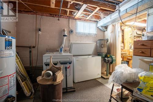 12 Crerar Drive, Chatham, ON - Indoor Photo Showing Laundry Room
