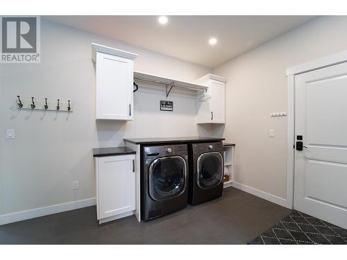 801 Woodrush Crt, Kamloops, BC - Indoor Photo Showing Laundry Room