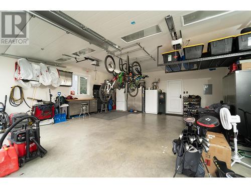 801 Woodrush Crt, Kamloops, BC - Indoor Photo Showing Garage