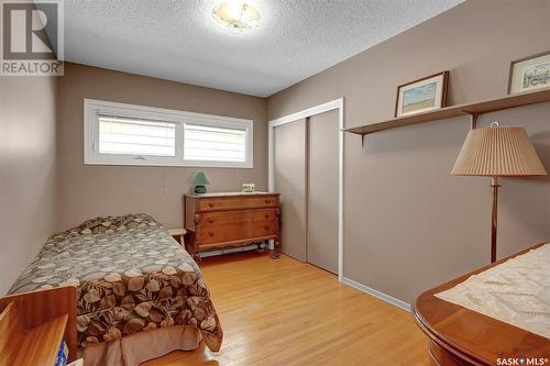 10 Turnbull Place, Regina, SK - Indoor Photo Showing Bedroom