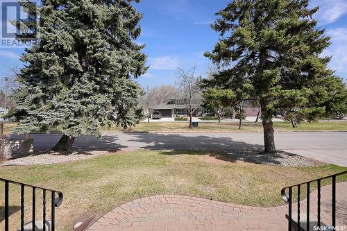 10 Turnbull Place, Regina, SK - Outdoor With View