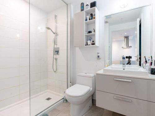 Bathroom - 1703-1239 Rue Drummond, Montréal (Ville-Marie), QC - Indoor Photo Showing Bathroom