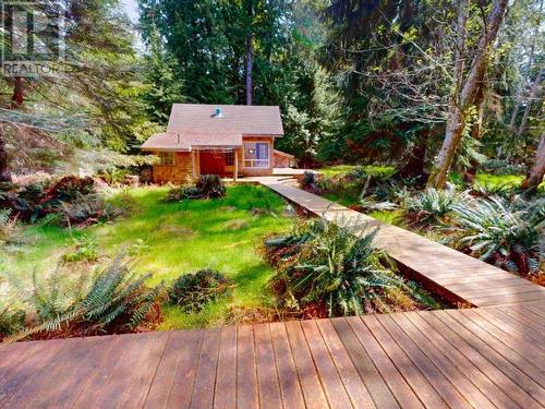 1132/34 Herchmer Road, Savary Island, BC - Outdoor With Deck Patio Veranda