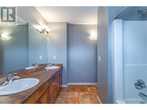 788 Galbraith Place, Kelowna, BC - Indoor Photo Showing Bathroom