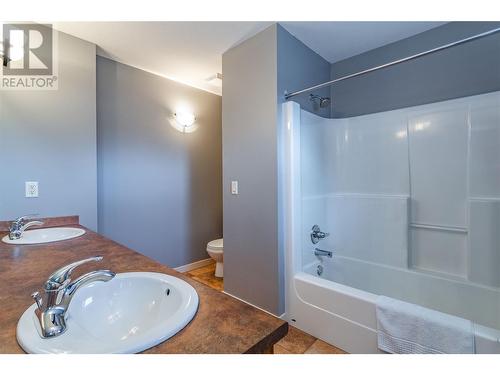 788 Galbraith Place, Kelowna, BC - Indoor Photo Showing Bathroom