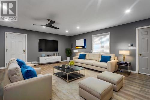 788 Galbraith Place, Kelowna, BC - Indoor Photo Showing Living Room