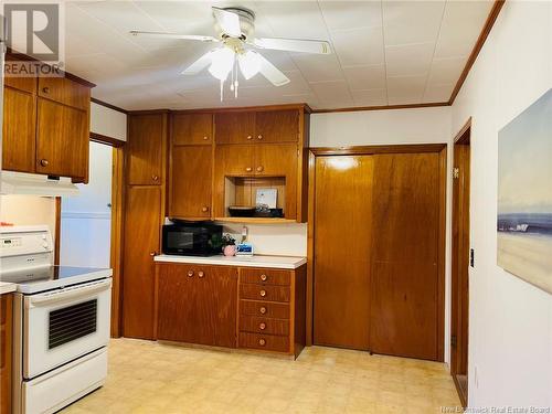 430 Bayview Drive, Saint Andrews, NB - Indoor Photo Showing Kitchen