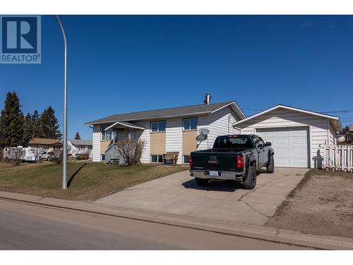 8616 87 Avenue, Fort St. John, BC - Outdoor