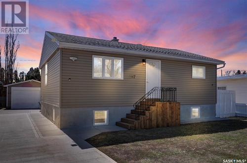 1147 Montgomery Street, Moose Jaw, SK - Outdoor With Exterior