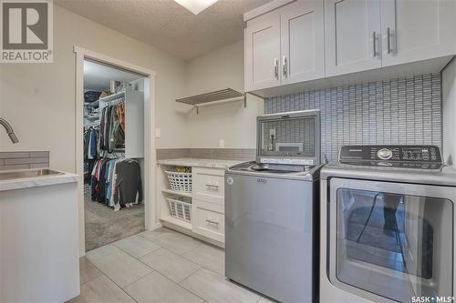 205 1St Street W, Pierceland, SK - Indoor Photo Showing Laundry Room