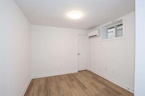 245 Dain Avenue|Unit #Lower, Welland, ON - Indoor Photo Showing Other Room