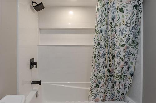 219 Dundas Street E|Unit #46, Waterdown, ON - Indoor Photo Showing Bathroom