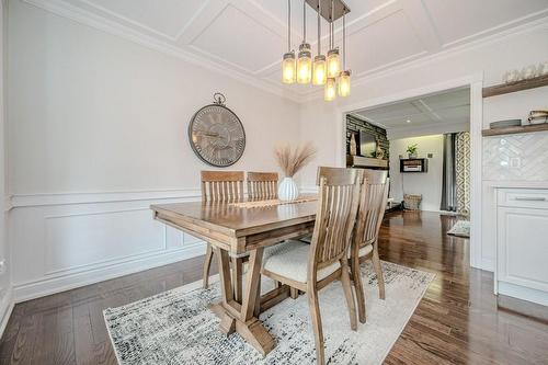 3530 Spruce Avenue, Burlington, ON - Indoor Photo Showing Dining Room
