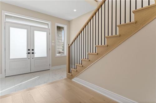 33 Hampshire Place, Stoney Creek, ON - Indoor Photo Showing Other Room