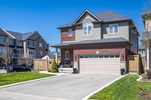 3 Winslow Way, Stoney Creek, ON - Outdoor With Facade