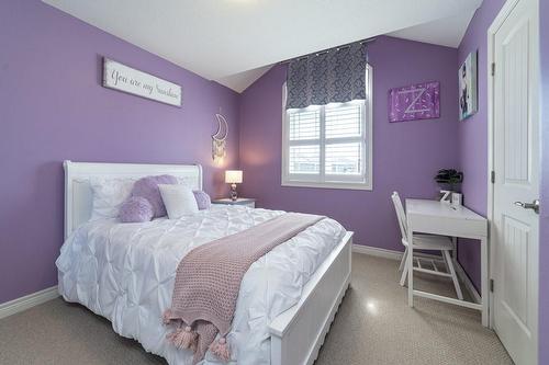 3 Winslow Way, Stoney Creek, ON - Indoor Photo Showing Bedroom