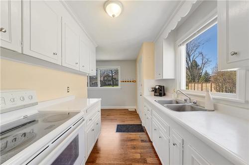 53 Saint Margarets Road, Ancaster, ON - Indoor Photo Showing Kitchen With Double Sink
