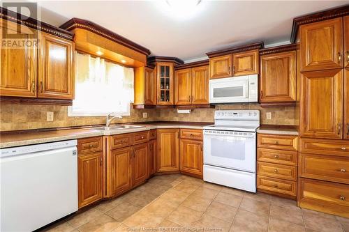 312 Bayview Crt, Dieppe, NB - Indoor Photo Showing Kitchen With Double Sink