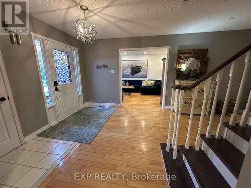 28 Huntingwood Ave, Hamilton, ON - Indoor Photo Showing Other Room
