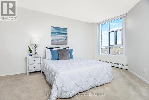#610 -23 Woodlawn Rd E, Guelph, ON - Indoor Photo Showing Bedroom