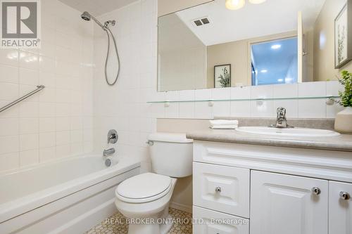 #610 -23 Woodlawn Rd E, Guelph, ON - Indoor Photo Showing Bathroom