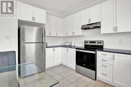 142 Seeley Avenue, Southgate, ON - Indoor Photo Showing Kitchen