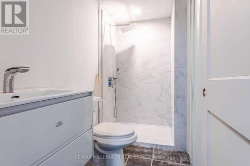 142 Seeley Avenue, Southgate, ON - Indoor Photo Showing Bathroom