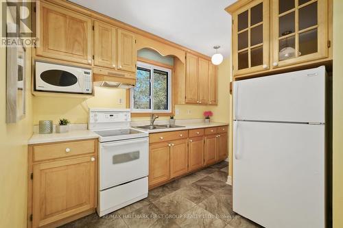 25 Lorraine Ave, Cobourg, ON - Indoor Photo Showing Kitchen With Double Sink