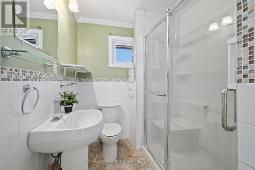 25 Lorraine Ave, Cobourg, ON - Indoor Photo Showing Bathroom