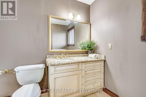 7689 Mount Carmel Boulevard, Niagara Falls, ON - Indoor Photo Showing Bathroom