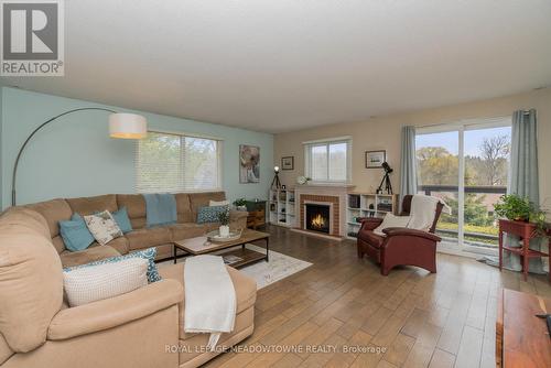 119 Ontario St, Halton Hills, ON - Indoor Photo Showing Living Room With Fireplace
