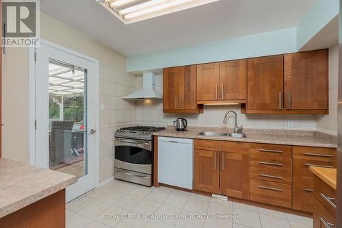 119 Ontario St, Halton Hills, ON - Indoor Photo Showing Kitchen