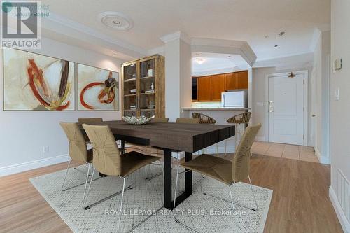 #321 -3351 Cawthra Rd, Mississauga, ON - Indoor Photo Showing Dining Room