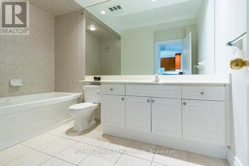 #321 -3351 Cawthra Rd, Mississauga, ON - Indoor Photo Showing Bathroom