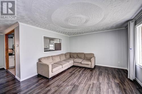 212 Rittenhouse Rd, Kitchener, ON - Indoor Photo Showing Living Room