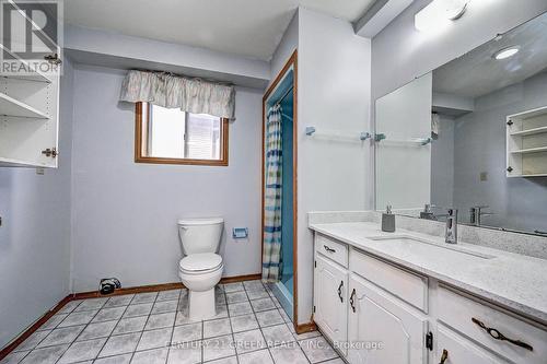 212 Rittenhouse Rd, Kitchener, ON - Indoor Photo Showing Bathroom