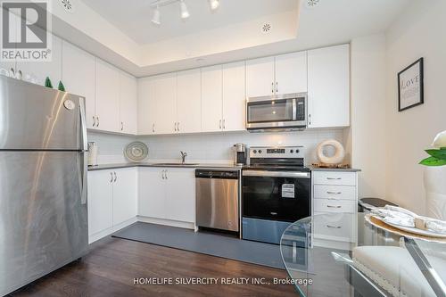 23 - 680 Atwater Avenue, Mississauga, ON - Indoor Photo Showing Kitchen With Stainless Steel Kitchen