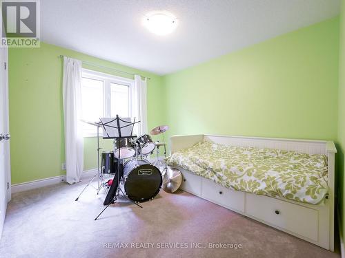 24 Bear Run Rd, Brampton, ON - Indoor Photo Showing Bedroom