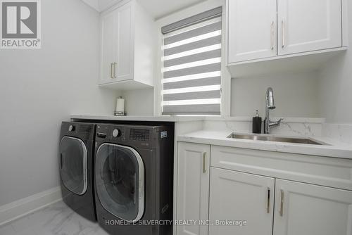 455 Samford Pl, Oakville, ON - Indoor Photo Showing Laundry Room