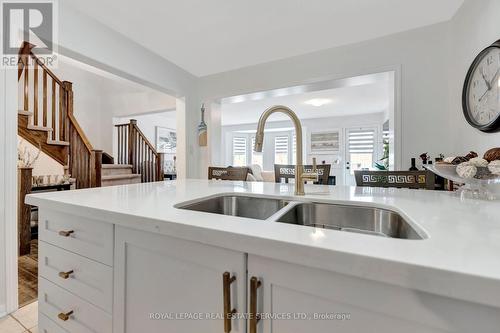 583 Speyer Circ, Milton, ON - Indoor Photo Showing Kitchen With Double Sink