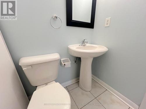 1022 - 3047 Finch Avenue W, Toronto, ON - Indoor Photo Showing Bathroom